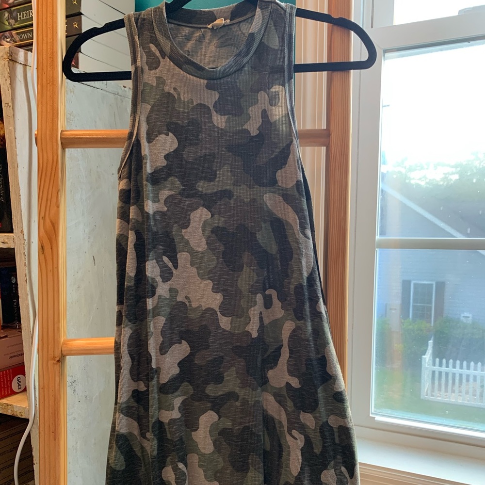 Sleeveless Camo print textured swing dress